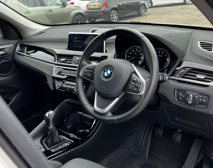 BMW X1 SDRIVE18I SPORT 18