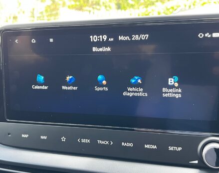Hyundai BAYON T-GDI PREMIUM DCT 41