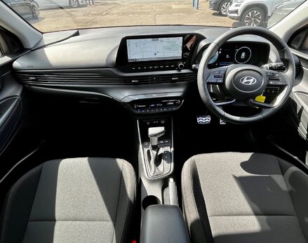 Hyundai BAYON T-GDI PREMIUM DCT 2