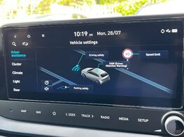 Hyundai BAYON T-GDI PREMIUM DCT 43