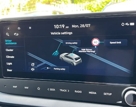 Hyundai BAYON T-GDI PREMIUM DCT 43
