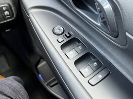 Hyundai BAYON T-GDI PREMIUM DCT 59