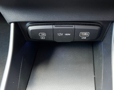 Hyundai BAYON T-GDI PREMIUM DCT 51