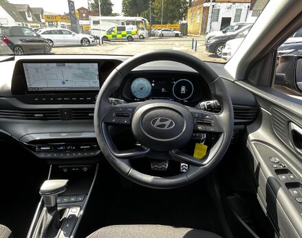Hyundai BAYON T-GDI PREMIUM DCT 18