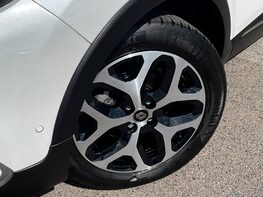 Renault Captur GT LINE TCE 3