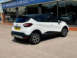 Renault Captur GT LINE TCE 8