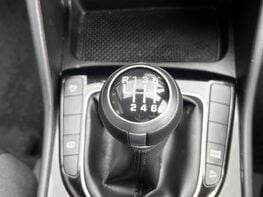 Hyundai TUCSON T-GDI SE CONNECT 54