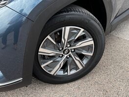 Hyundai TUCSON T-GDI SE CONNECT 3