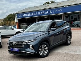 Hyundai TUCSON T-GDI SE CONNECT 1