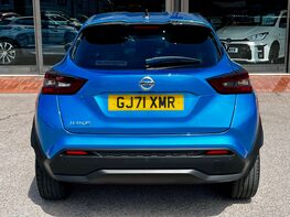 Nissan Juke DIG-T TEKNA 6