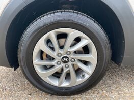 Hyundai TUCSON GDI SE NAV BLUE DRIVE 16