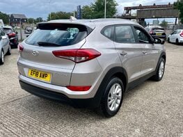 Hyundai TUCSON GDI SE NAV BLUE DRIVE 8