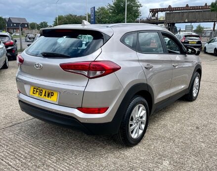 Hyundai TUCSON GDI SE NAV BLUE DRIVE 8