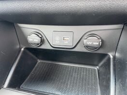 Hyundai TUCSON GDI SE NAV BLUE DRIVE 44