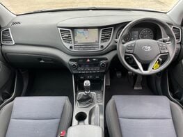 Hyundai TUCSON GDI SE NAV BLUE DRIVE 2