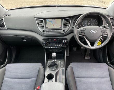 Hyundai TUCSON GDI SE NAV BLUE DRIVE 2