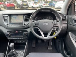 Hyundai TUCSON GDI SE NAV BLUE DRIVE 18