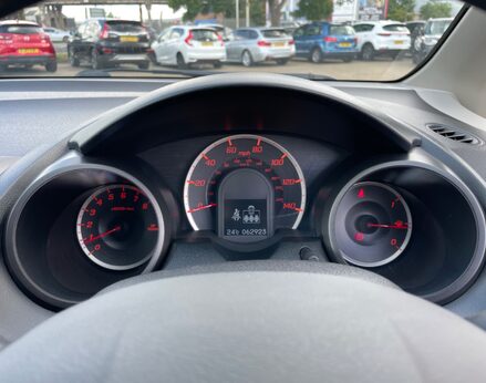 Honda Jazz I-VTEC ES-T 20