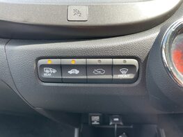 Honda Jazz I-VTEC ES-T 33