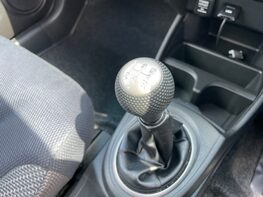Honda Jazz I-VTEC ES-T 35
