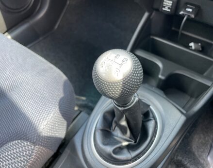 Honda Jazz I-VTEC ES-T 35