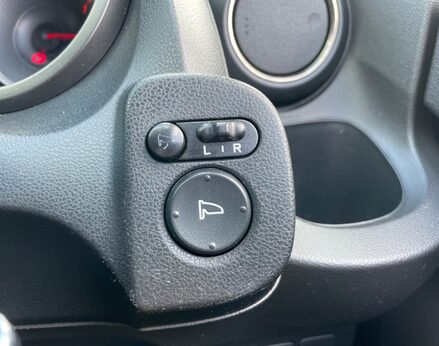 Honda Jazz I-VTEC ES-T 40