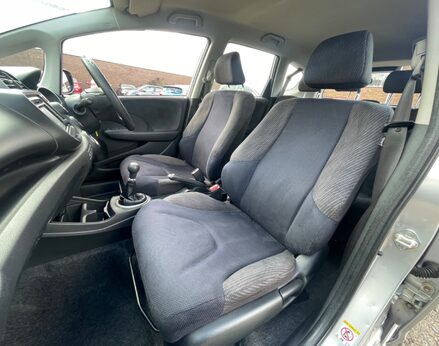 Honda Jazz I-VTEC ES-T 45