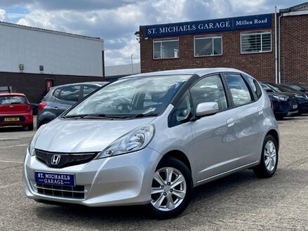 Honda Jazz I-VTEC ES-T