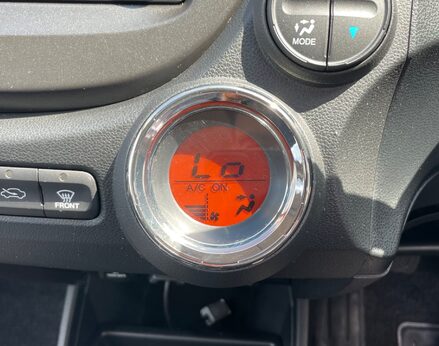 Honda Jazz I-VTEC ES-T 32
