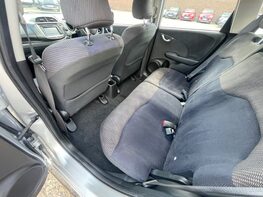 Honda Jazz I-VTEC ES-T 47