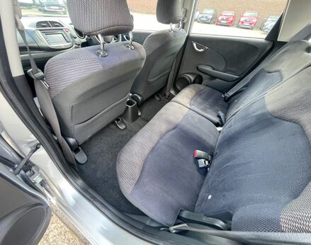 Honda Jazz I-VTEC ES-T 47
