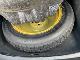 Honda Jazz I-VTEC ES-T 52