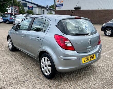 Vauxhall Corsa EXCLUSIV AC 9