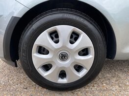 Vauxhall Corsa EXCLUSIV AC 13