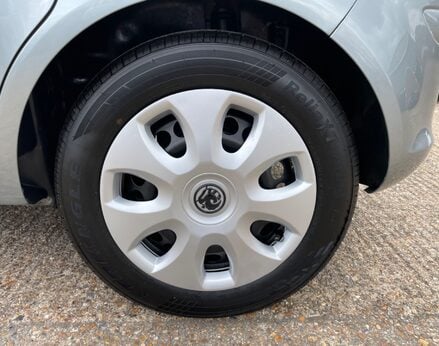 Vauxhall Corsa EXCLUSIV AC 16