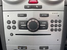 Vauxhall Corsa EXCLUSIV AC 28