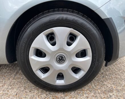Vauxhall Corsa EXCLUSIV AC 14