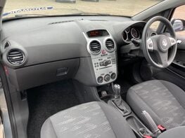 Vauxhall Corsa EXCLUSIV AC 22