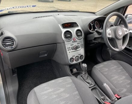 Vauxhall Corsa EXCLUSIV AC 22