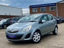 Vauxhall Corsa EXCLUSIV AC 1