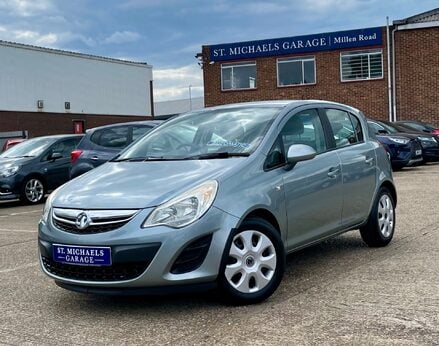 Vauxhall Corsa EXCLUSIV AC 1