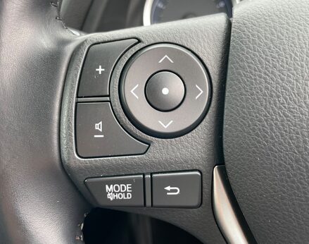 Toyota Auris EXCEL VALVEMATIC 38