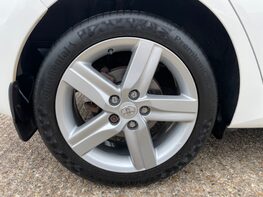 Toyota Auris EXCEL VALVEMATIC 13