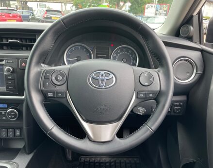 Toyota Auris EXCEL VALVEMATIC 19
