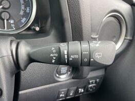 Toyota Auris EXCEL VALVEMATIC 43