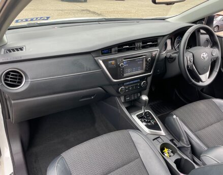 Toyota Auris EXCEL VALVEMATIC 24