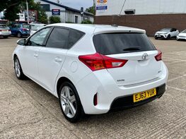 Toyota Auris EXCEL VALVEMATIC 9