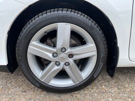 Toyota Auris EXCEL VALVEMATIC 14
