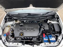 Toyota Auris EXCEL VALVEMATIC 7