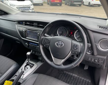 Toyota Auris EXCEL VALVEMATIC 17